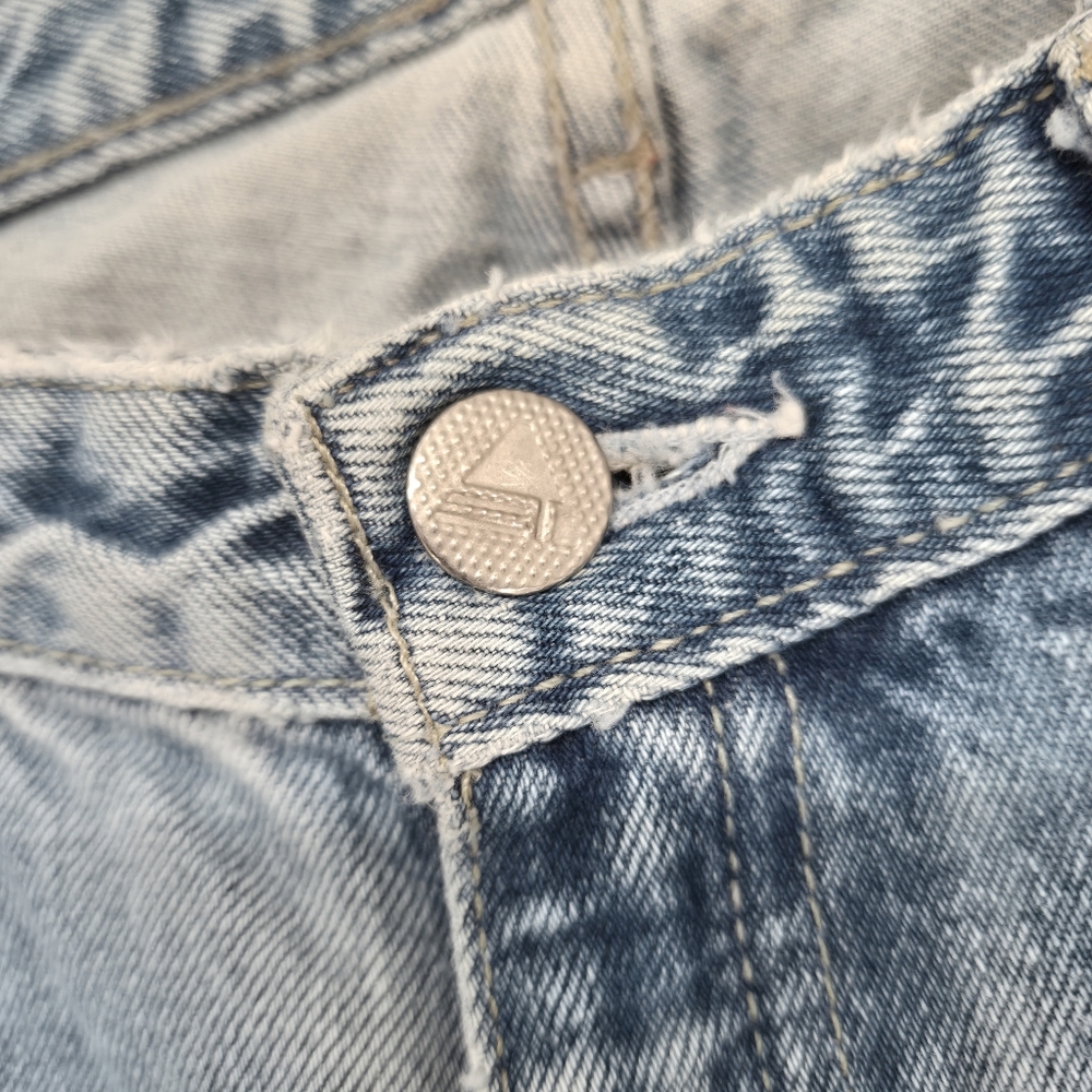 Levi’s SilverTab Y2K Skater Flare‎ Jeans 30×33 Mid Rise 90s Grunge Light Wash - Picture 8 of 11